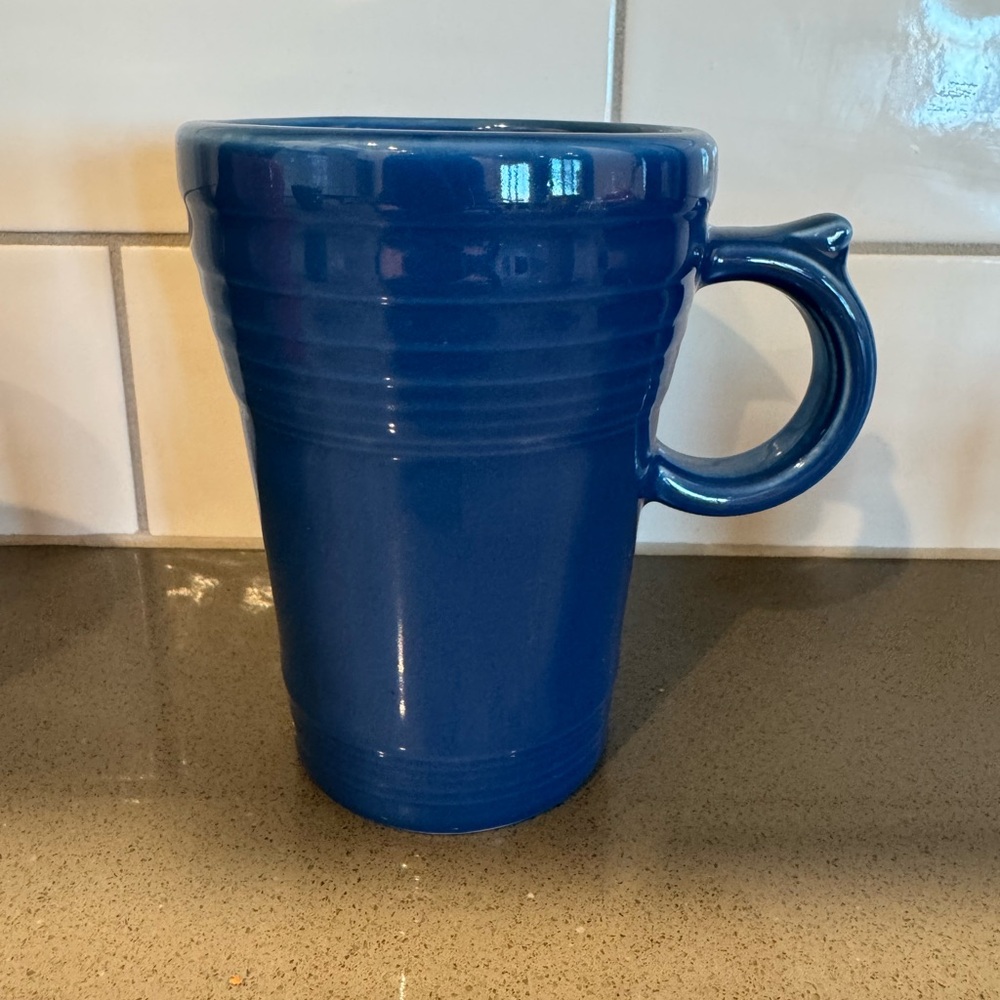 Vintage fiesta ware latte mugs in turquoise, sunflower, flamingo and lapis. - Picture 5 of 5